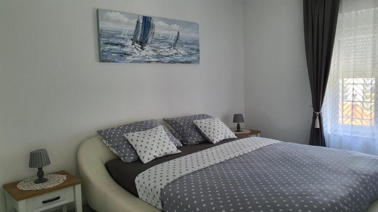 Apartman Kovacic - Knin Eksteriør billede